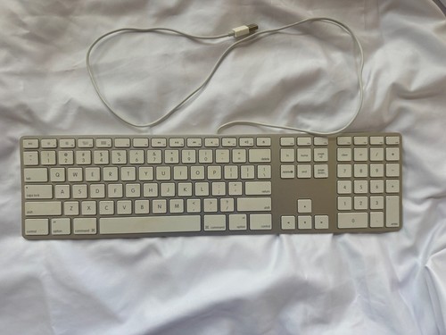 Apple wired keyboard - keyboard, with